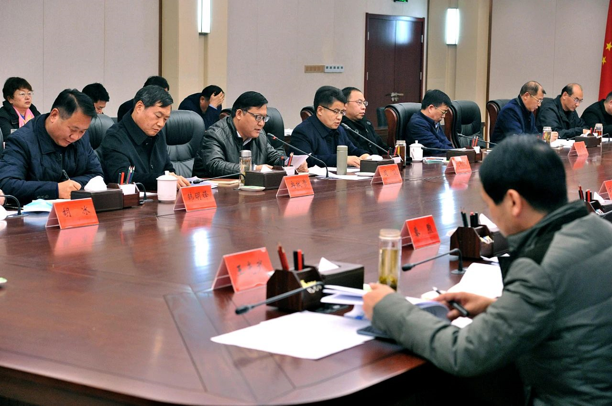 为了这些大事，市委书记与阜阳13位专家代表座谈！
