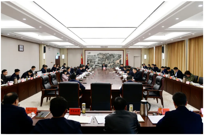 杨光荣强调:推深做实“一单两制”和“两清单一报告”机制 确保全市各项重点工作落细落地取得更大成效