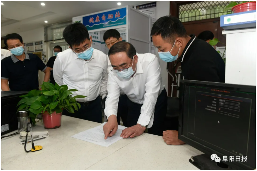 孙正东到阜南县颍州区暗访督导新冠病毒疫苗接种工作