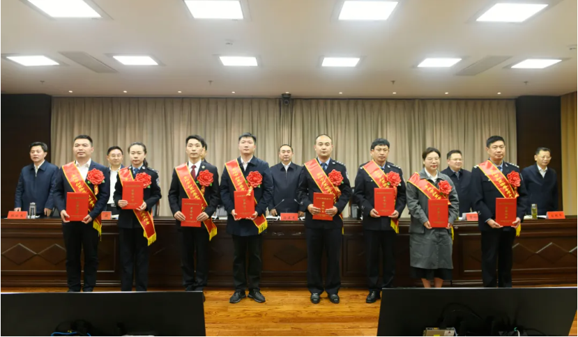 孙正东：紧盯重点环节谋实举措拧紧链条 推动常态化机制化扫黑除恶斗争行稳致远