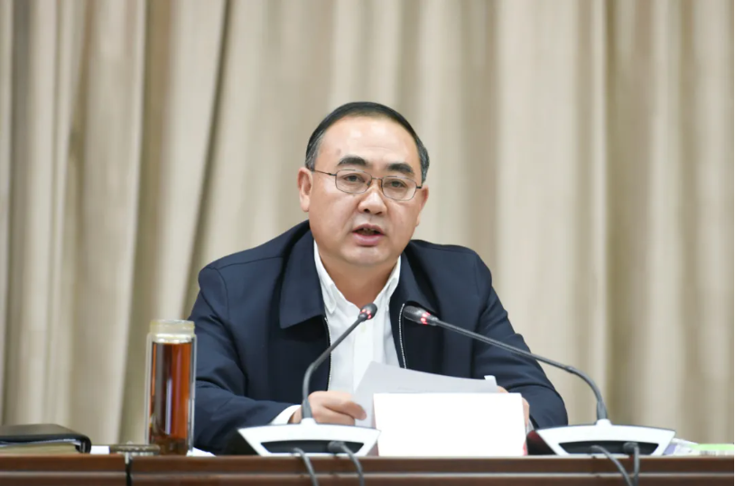孙正东：迅速掀起大抓职业教育热潮 加快推动人力资源大市迈向人力资本强市