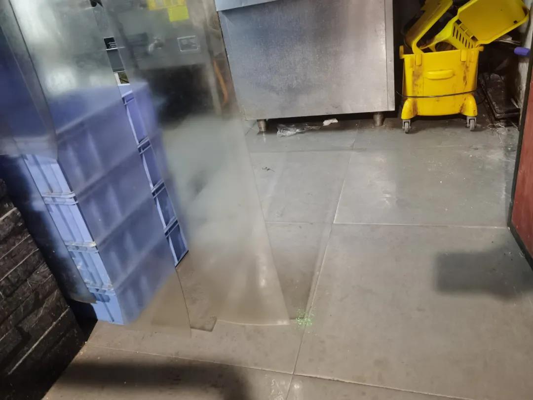 微信图片_20211106171918.jpg 阜阳这两家餐厅被突查!当场查出….