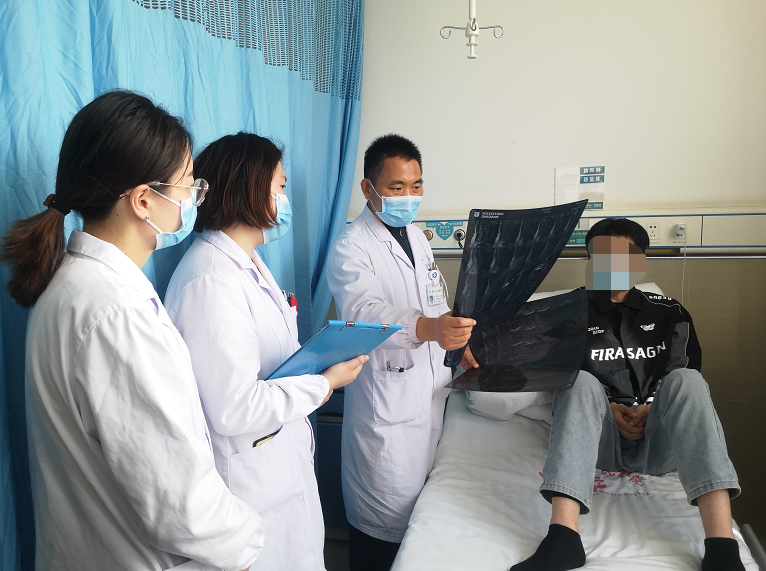 阜阳成人首针诺西那生钠注射液开打