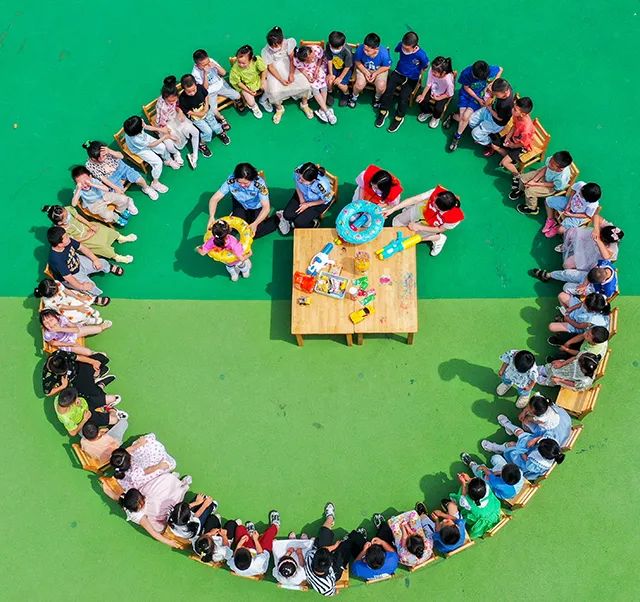 微信图片_20220704113125.jpg 各地中小学陆续开启暑假模式!如何让暑假过得快乐有意义