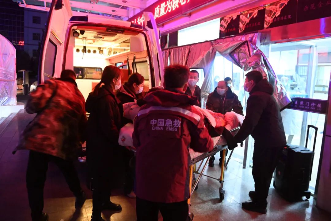 甘肃积石山地震，已致111人遇难！初步判定为逆冲型破裂