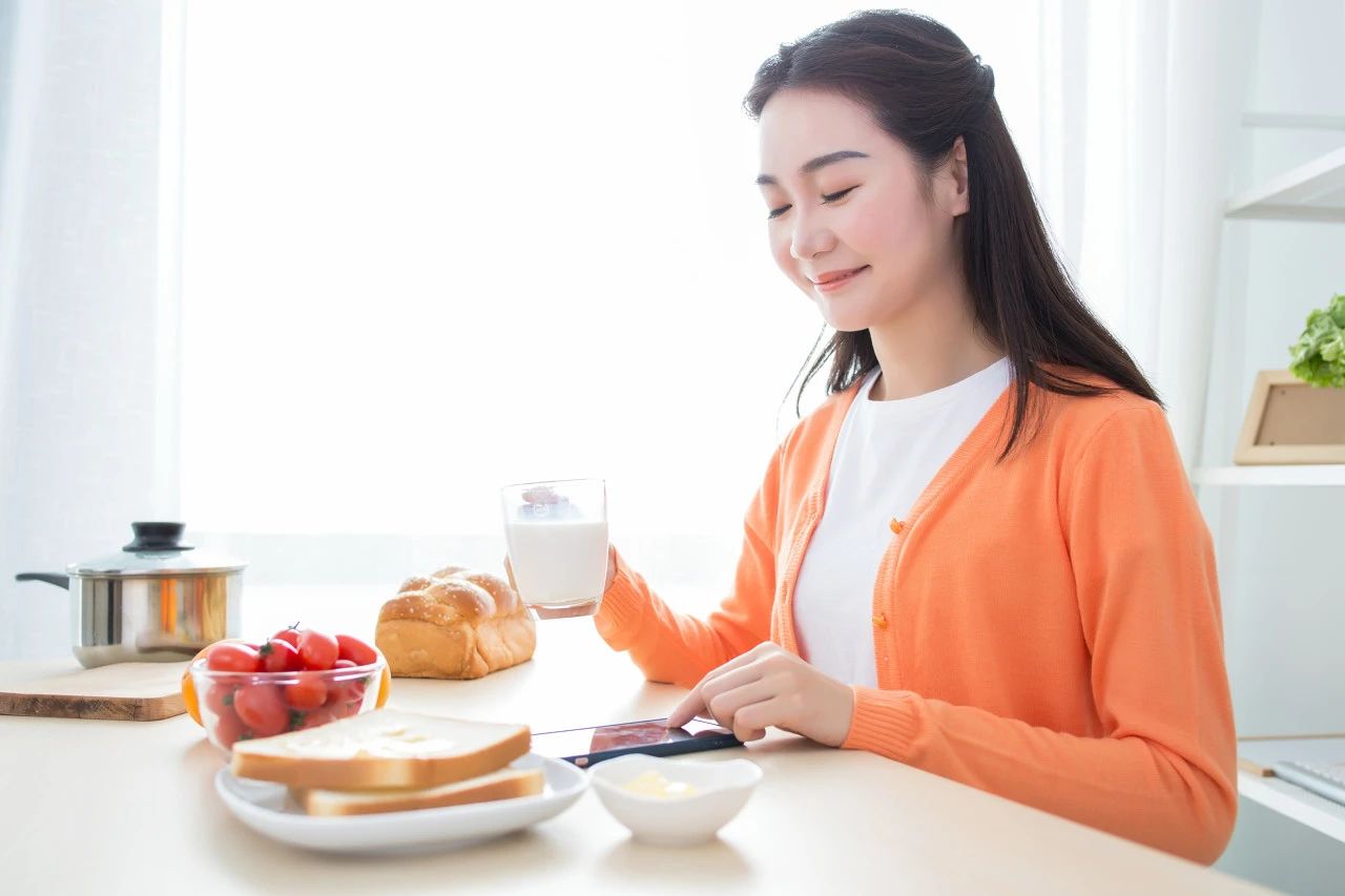 饿一饿，好处不止一点点！不只减肥，还会更长寿！