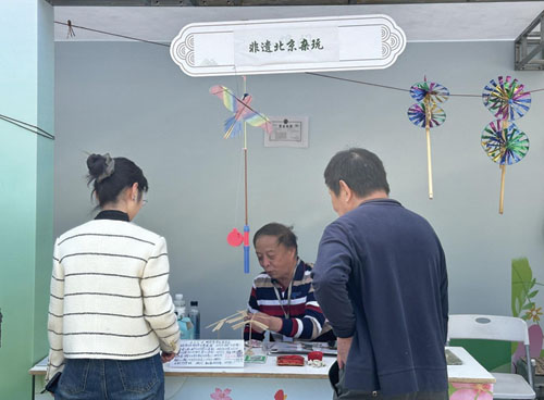 1712643449470184.jpg “打高铁”“簪花游” 清明节假期呈现多个出游新热点